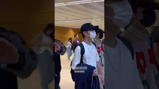 Straykids arrived in manila❤💙 straykids stay felix [upl. by Noremmac]