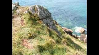 Video Vax  De la baie dEcalgrain aux falaises du Nez de Jobourg La Hague Petite Irlande [upl. by Dez]