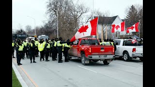 quotConvoi de la libertéquot  le Canada menace de recourir à la loi sur les mesures d’urgence [upl. by Akienom]