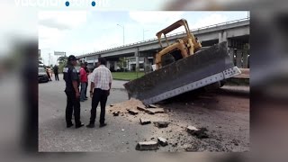 Caos vial en el Periférico de Mérida [upl. by Kermit]