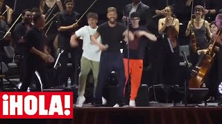 Los hijos de Ricky Martin sorprenden y emocionan al cantante subiendo por primera vez al escenario [upl. by Shae]