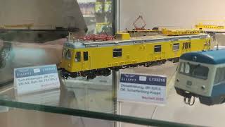 Modell Hobby Spiel 2023 Leipzig Modelleisenbahnbahn Märklin Roco Sudexpress 4k [upl. by Keryt539]