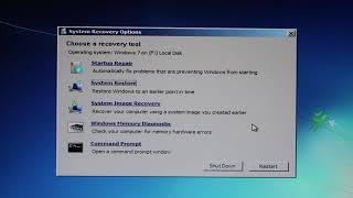 Windows 7  System Recovery Options  Como resolver [upl. by Aicilak]