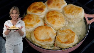 EASY ONE SKILLET POT PIE Perfect to Make With Your Leftover Turkey or Chicken [upl. by Sinnoda]