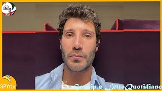 Stefano De Martino condurrà Sanremo Lui si sbilancia «La clausola c’è…» [upl. by Meerak547]