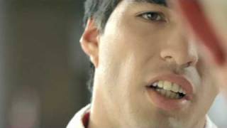 Beter Horen  tv commercial met Luis Suarez [upl. by Otrebilif]