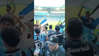 🇧🇼 Geral do Grêmio quotAqui nessa terra todos já sabem que a amargura é do lado vermelho🎶quot [upl. by Corabel571]