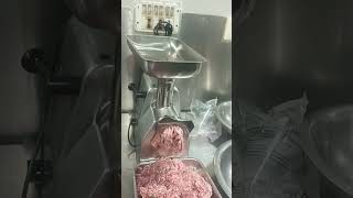 Berkel Meat Mincer Demo [upl. by Mccreary]