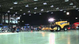 New Holland 5080 op landbouwbeurs Leeuwarden  Trekkerwebnl [upl. by Perrie]