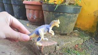 Hunting For Dinosaur  Allosaurus toys dinosaur allosaurs [upl. by Paloma740]