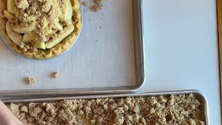 baked from frozen  apple piecinnamon streusel [upl. by Kinchen]