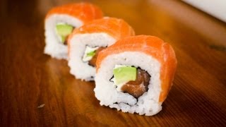 smoked salmon sushi roll  learn how to make this amazing sushi roll [upl. by Featherstone]