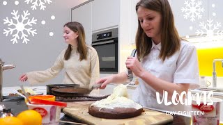 BAKING WITH AIMEE AND TILLIE  VLOGMAS 2023 🎄  The Radford Family [upl. by Vaios357]