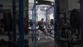 495 Tempo Pause Squat fitness weighlifting gymworkout strengthtraining [upl. by Gelb]