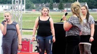 Estefania Wollny mit dem Lied Mama beim Bild Renntag 2014 Hamburg [upl. by Most]