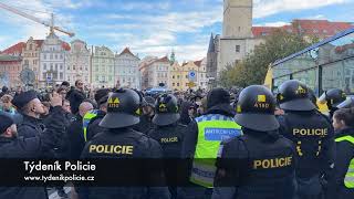 BEZPEČNOSTNÍ OPATŘENÍ POCHOD FANOUŠKŮ BOHEMIANS PRAHA NA LETNOU [upl. by Romain]