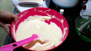 Simple Rice Cooker Cake [upl. by Dick]