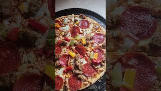 Review of Newmans Own Supreme Pizza foodie pizza food [upl. by Laryssa]