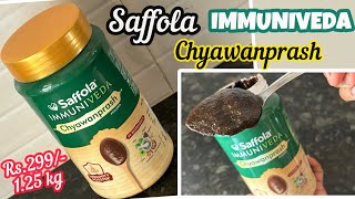 Saffola IMMUNIVEDA Chyawanprash Review  Saffola Chyawanprash How to use [upl. by Strickland447]