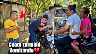 Cuate asta derrame le callo al ver a su mamá que asta el Qlito paro más en la moto con Rolon😡 [upl. by Marmion]