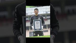 GOALKEEPER ALIREZA BEIRANVAND GETS IN GUINNESS BOOK WITH HIS 70yd LONG THROW [upl. by Constant]