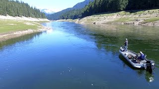 River Fishing Trophy Smallmouth On Crankbaits  How To Catch Bass In Current [upl. by Neerihs]