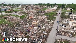 Storm chasers capture tornados 300 mph wind speed [upl. by Yrdua190]