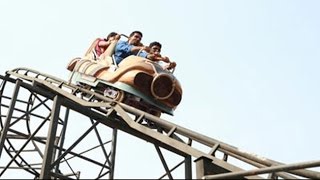 Joyride BREAKS  1 Dead At Chennais Kishkinta Amusement Park [upl. by Farley]