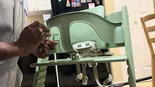 How to open baby set on Stokke Tripp Trap high chair [upl. by Boynton752]