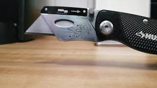 How to unlock and change out a husky utility knife blade [upl. by Netsryk]