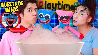 SIENDO PAPÁS de juguetes de POPPY PLAYTIME 😨adoptamos peluche Huggy Wuggy y Kissy Missy MALDITO REAL [upl. by Bolen]