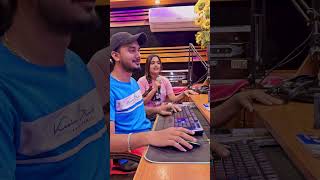 बम लगातार Khushi Kakkar के Viral Song Live Studio में गाते हुऐ virals live masti [upl. by Eilojne684]