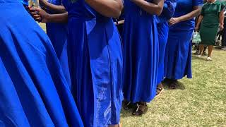 See how the Beautiful Ladies Danced Wedding Manenos [upl. by Troc]