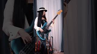 Måneskins bass is really awesome 🎸 bassplayer guitar basscover trending [upl. by Iroc]