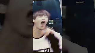 V transformation jump leggo song 💜 v taehyung trending viral short like share amp subscribe [upl. by Inttirb]