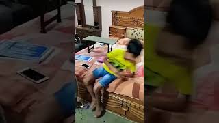 Ja beta market se jaane ke aaja comedy funny viral comedy short 😂😂😂veri funny video [upl. by Ruenhs]