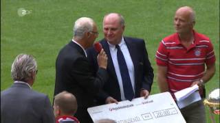 FC Bayern vs FC Barcelona  das ist der wahre Uli Hoeneß  Uli Hoeneß Cup 24072013 [upl. by Tinaret]