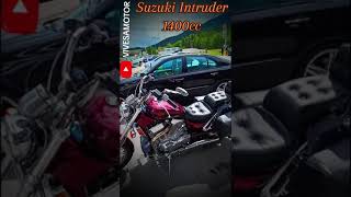 Suzuki Intruder 1400 [upl. by Enrak126]