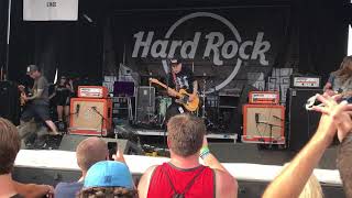 The Ataris Boys of summer  Warped tour 2017 Burgettstown pa [upl. by Dray]