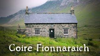 Lunch stop at Coire Fionnaraich bothy in the Scottish Highlands [upl. by Aztin973]