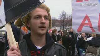 Bildungsstreik Studierende rebellieren gegen BolognaReform  SPIEGEL TV [upl. by Nirrek]