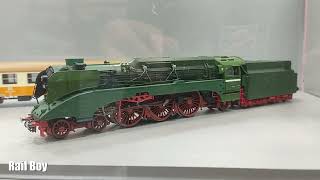 Hobby Messe Leipzig 2024 Modelleisenbahnbahn Märklin Roco Sudexpress 4k [upl. by Naelcm564]