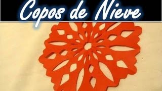 Cómo hacer Copos de nieve de papel Snow Flakes Decoracion Navideña [upl. by Eppilihp934]