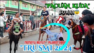 TRATEGI Kuda Nabrak Pembatas PACUAN KUDA Memayu Buyut TRUSMI 2024 Cirebon  JATUH😨 [upl. by Arriaet563]