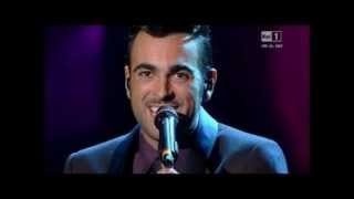 Marco Mengoni  Lessenziale [upl. by Zakaria167]