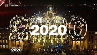 Jahreswechsel 20192020  Feuerwerk  Silvester 2019 am Brandenburger Tor Willkommen 2020 [upl. by Notlit981]