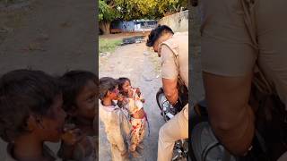 🫂গরিবের মুখে মিষ্টি হাসিPolice Help Poor Baby Bangla humanity [upl. by Ihcur]