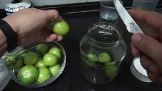 Como hacer tomates verdes en conserva encurtido de tomate de la huerta receta fácil y sencilla [upl. by Lipcombe240]