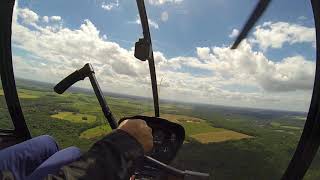 Cours de pilotage sur hélicoptère Robinson R22 [upl. by Ainel]