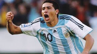 Top 10 golazos de JUAN ROMÁN RIQUELME con la selección ARGENTINA [upl. by Ardnaskela29]